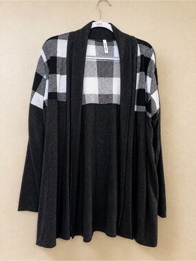 Women's Black Plaid Open-Front Cardigan Sweater